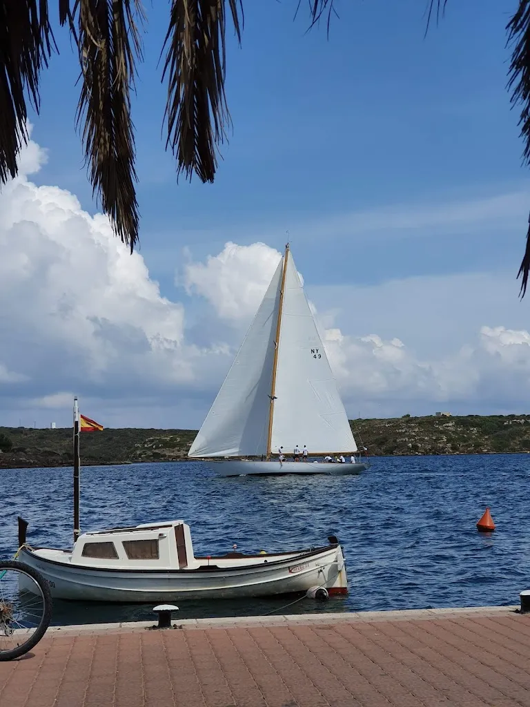 A I_Pindapoi_Castell Es_review