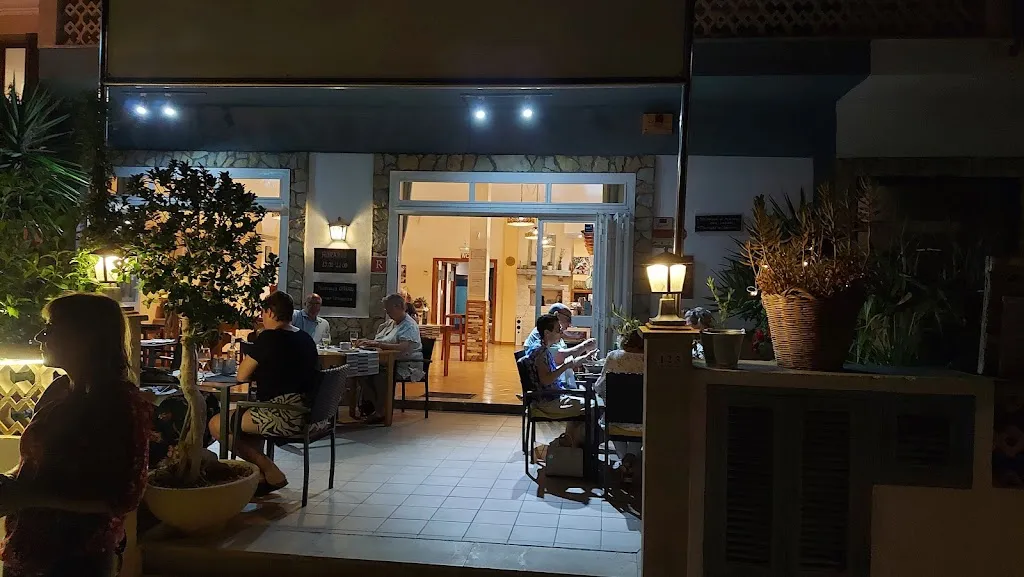 Es carbó bistro restaurant in Colònia de Sant Jordi