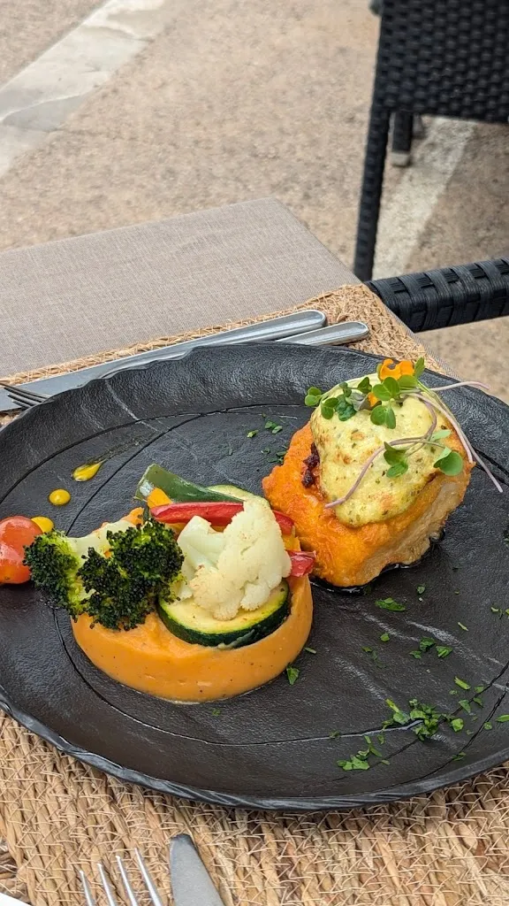 Luis Muntaner Ferrer_Alquimia cala ratjada_Cala Rajada_review