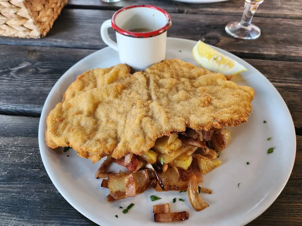 Heidi Schnitzelhütte_Cala Rajada_slider_image_3