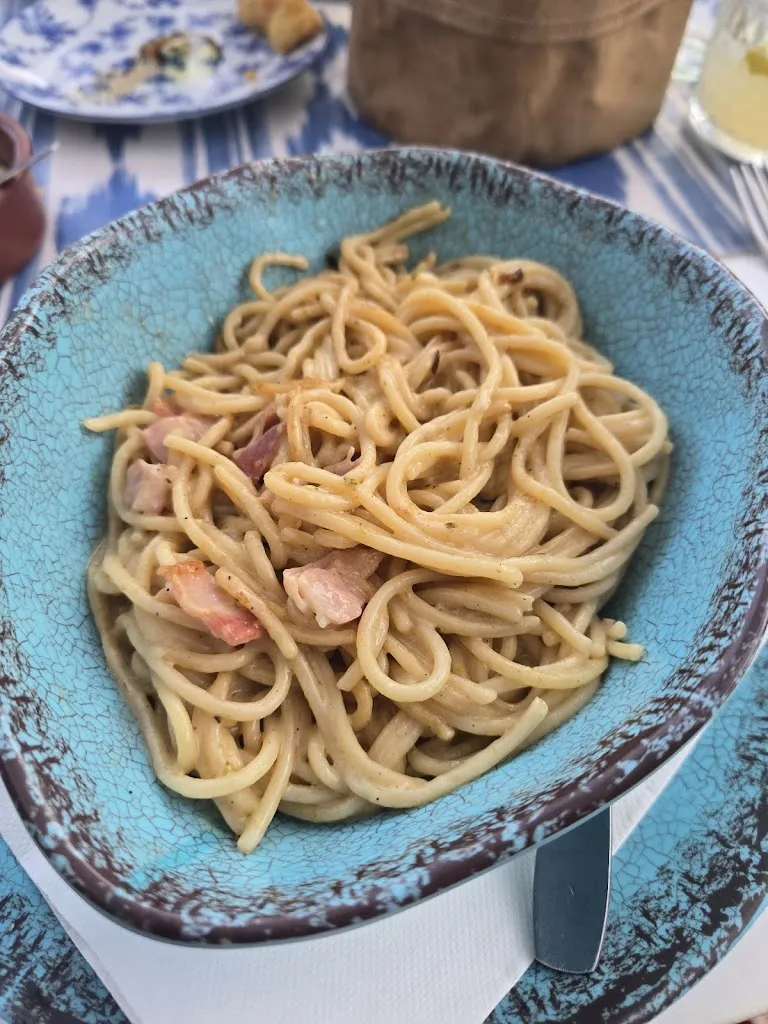 Nicole Kinsey_Bar Los Amigos_Cala Rajada_review