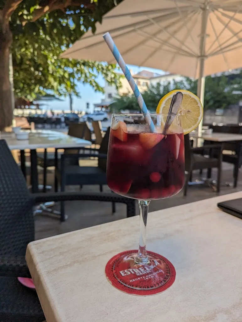 Vadym Pinchuk_Bar Los Amigos_Cala Rajada_review