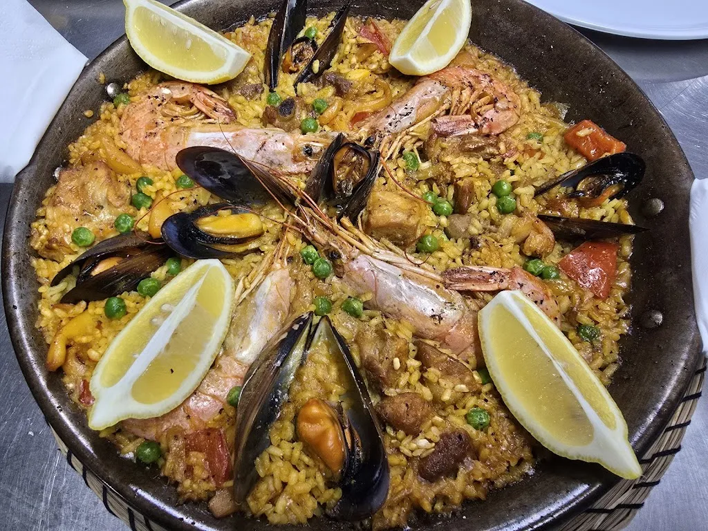 Restaurante CAN ARA_Cala Rajada_slider_image_2