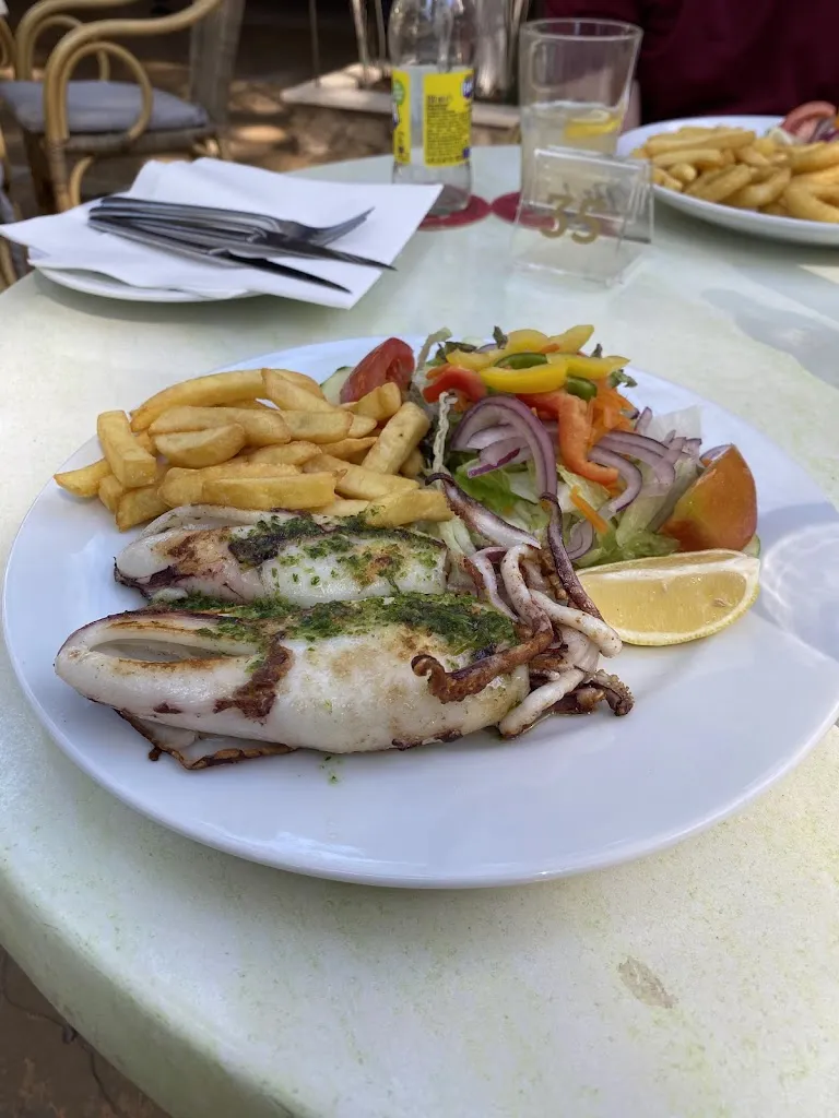 Aga N_Cafe - Restaurant Baviera_Cala Rajada_review