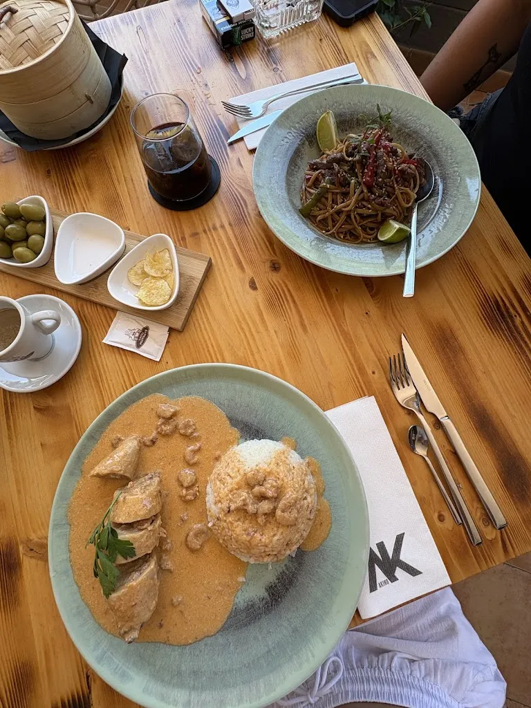 KHALY BALZAC_AKINO_Cala Rajada_recensione