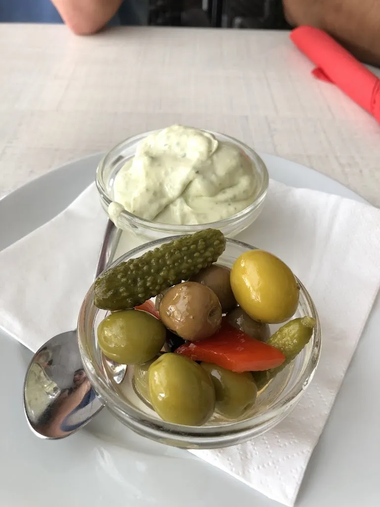 Esteve Castells_Bar Sa Plaça_Cala Rajada_review