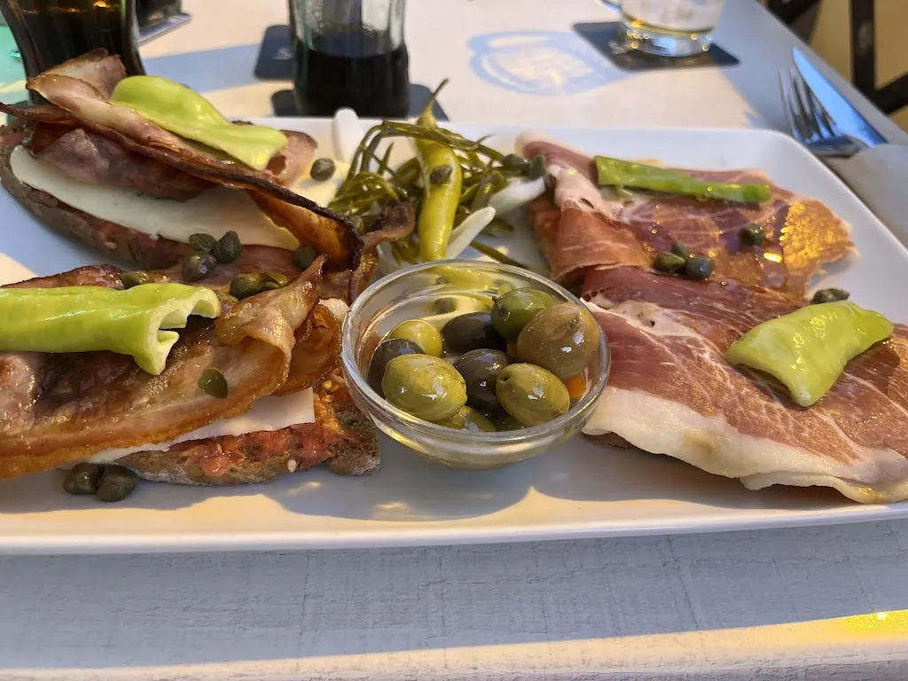 Bar Sa Plaça_Cala Rajada_slider_image_3