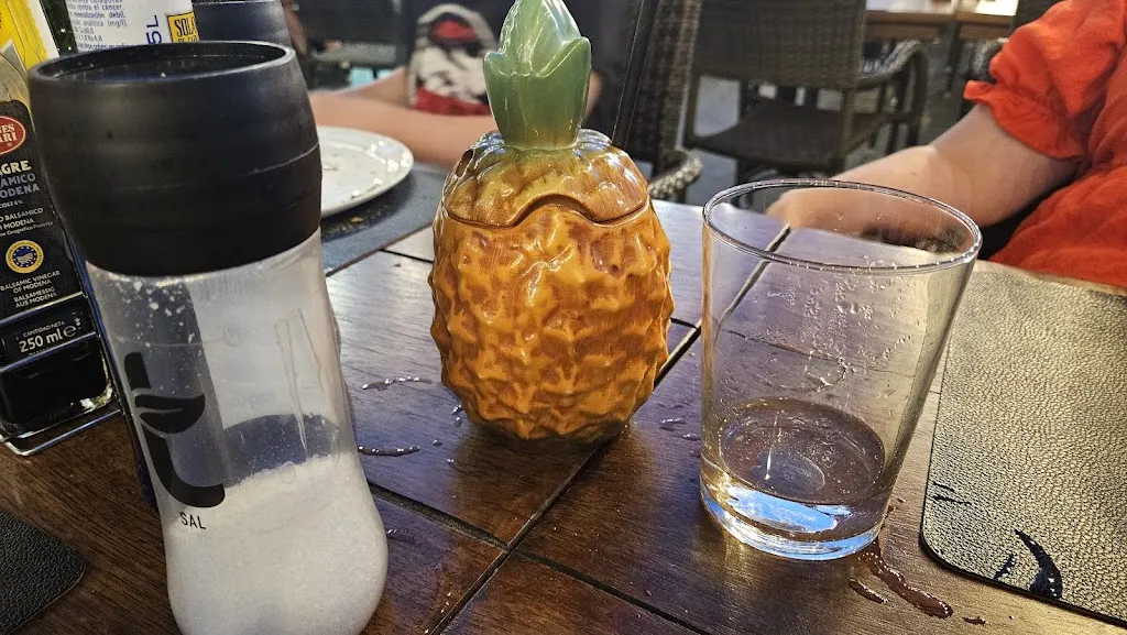 Emmet Barry_El Gaucho_Cala Rajada_review