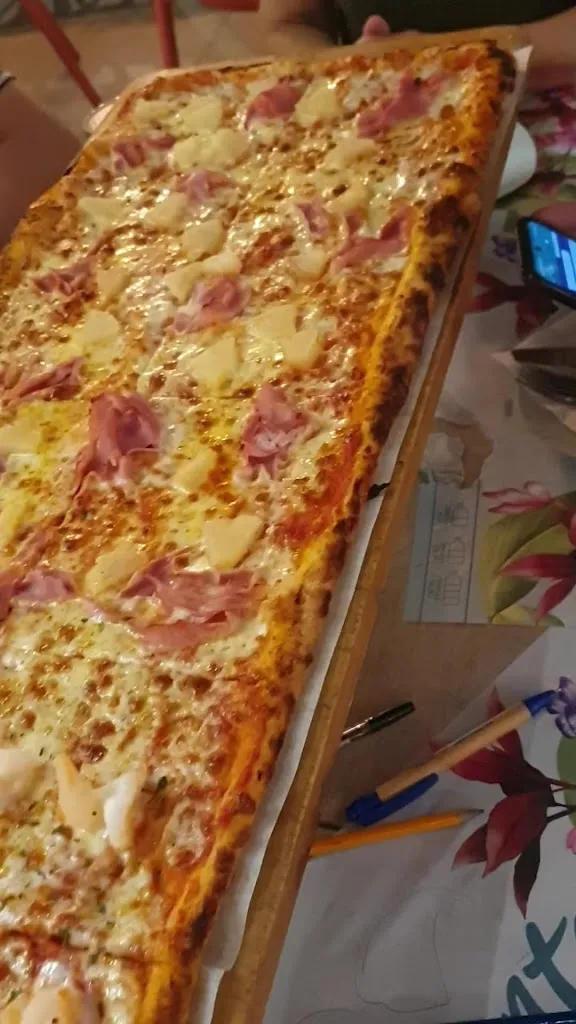 Encanto Metros de Pizza_Cala Rajada_slider_image_2