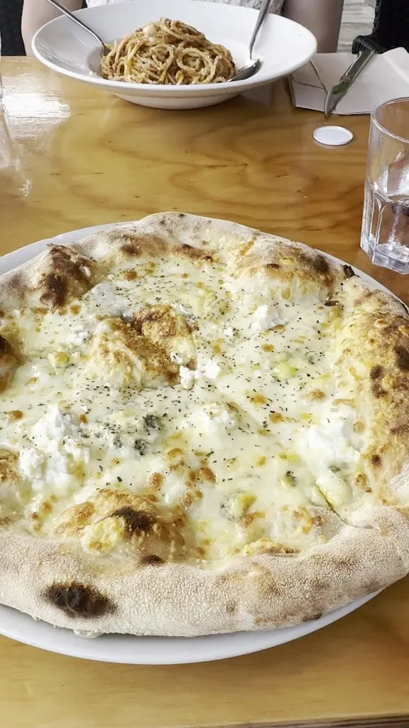 pizzeria can tomas_Cala Rajada_slider_image_2