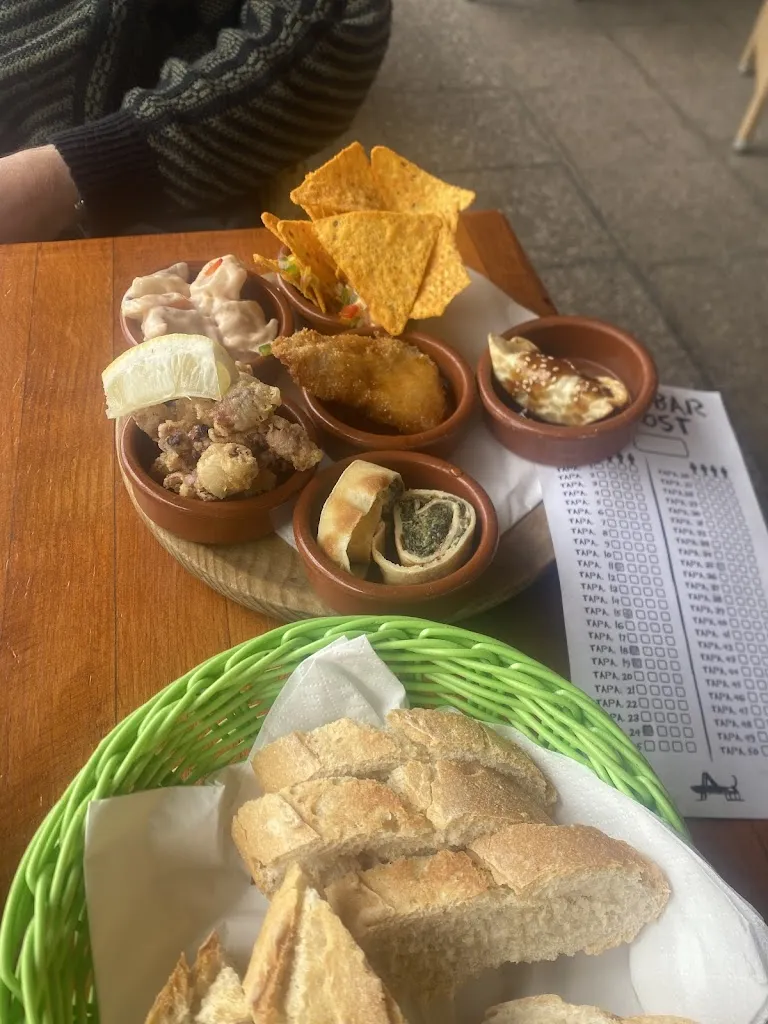 Sadhbh Baumann_Llagost_Cala Rajada_review