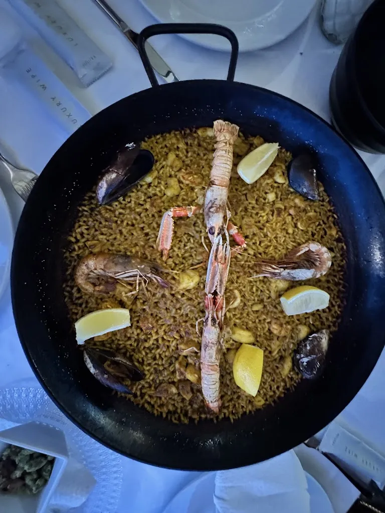 Оксана Ткачик_Capri Restaurant /Seafood/Sushi Atelier_Calp_review