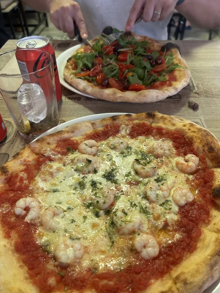 Maria Benaddi_La Favola Pizzería & Focaccería_Cala Rajada_recensione