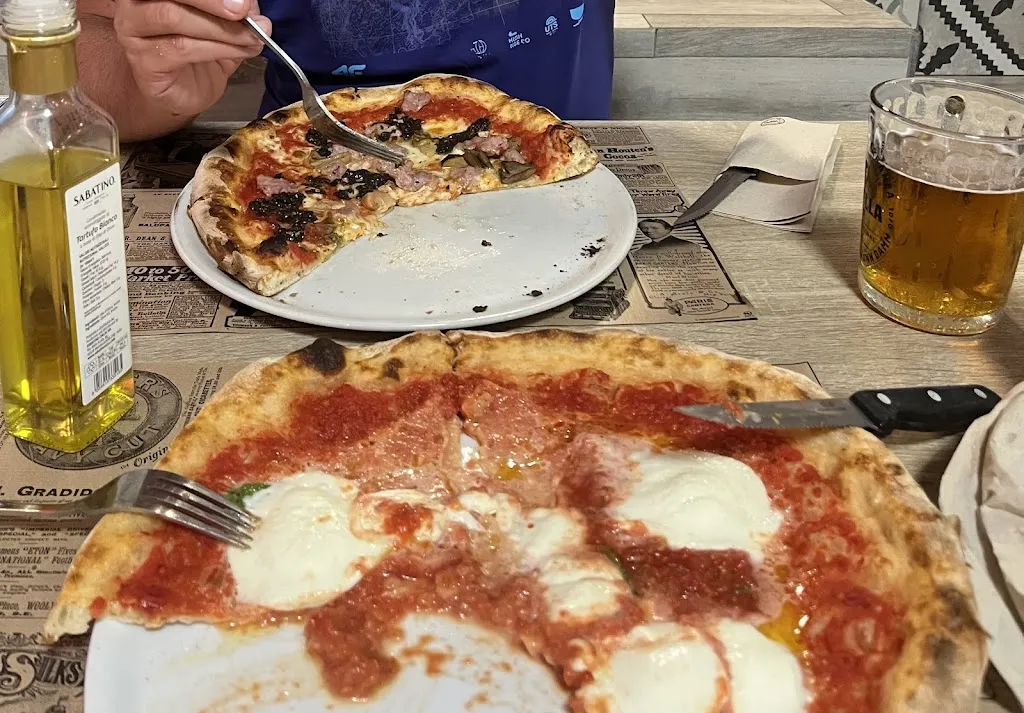 Aleksandra Król _La Favola Pizzería & Focaccería_Cala Rajada_recensione