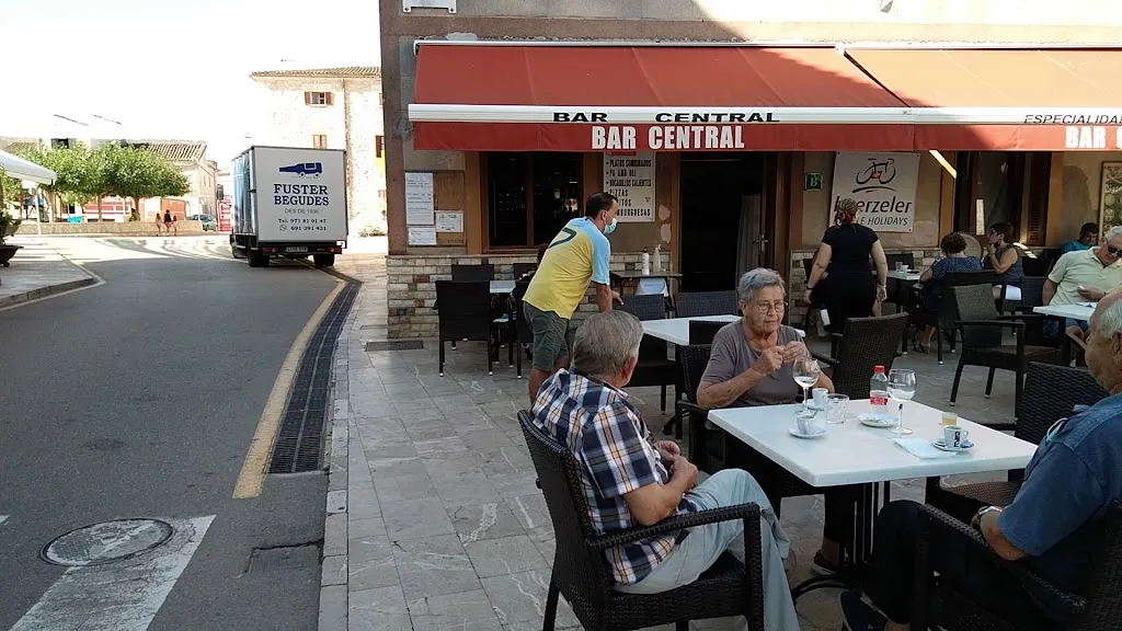 Bar Central_Costitx_slider_image_2