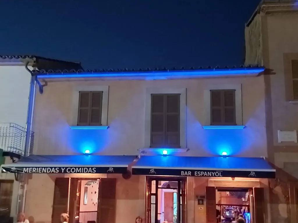 Andreas Wallenwein_Bar Espanyol_Costitx_review