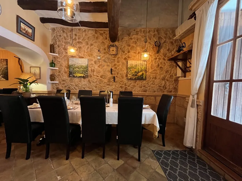Es Rústic Petit Restaurant / Adults Only _Consell_slider_image_3