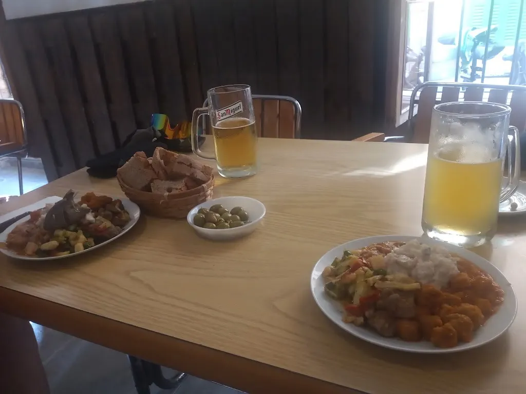 N SF_Bar Es Club Consell_Consell_review