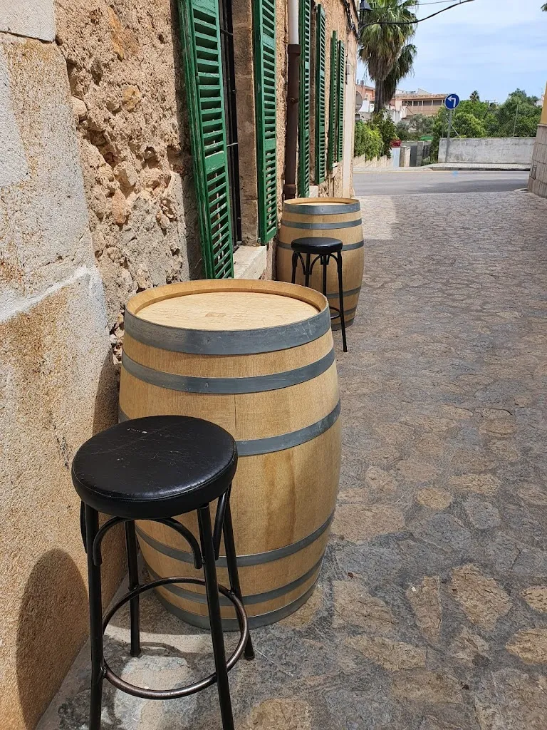 Bar Es Club Consell restaurant in Consell