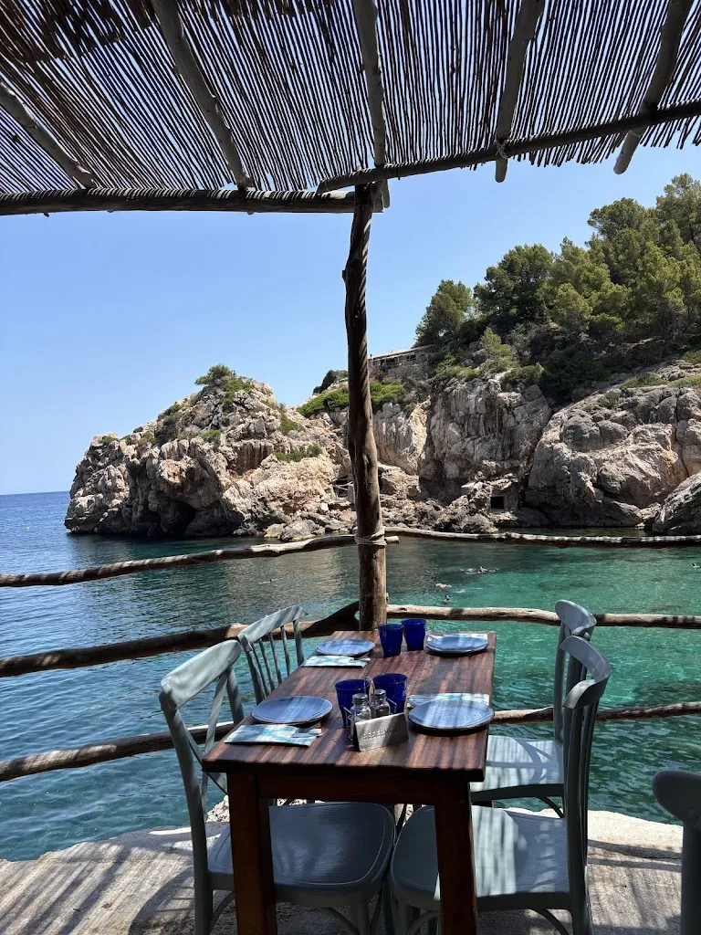 Ece Bildiren_Ca's Patró March_Deià_review