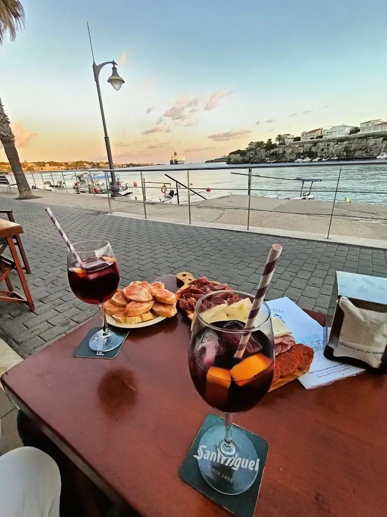 MEL VELLA_Es Castell_slider_image_3