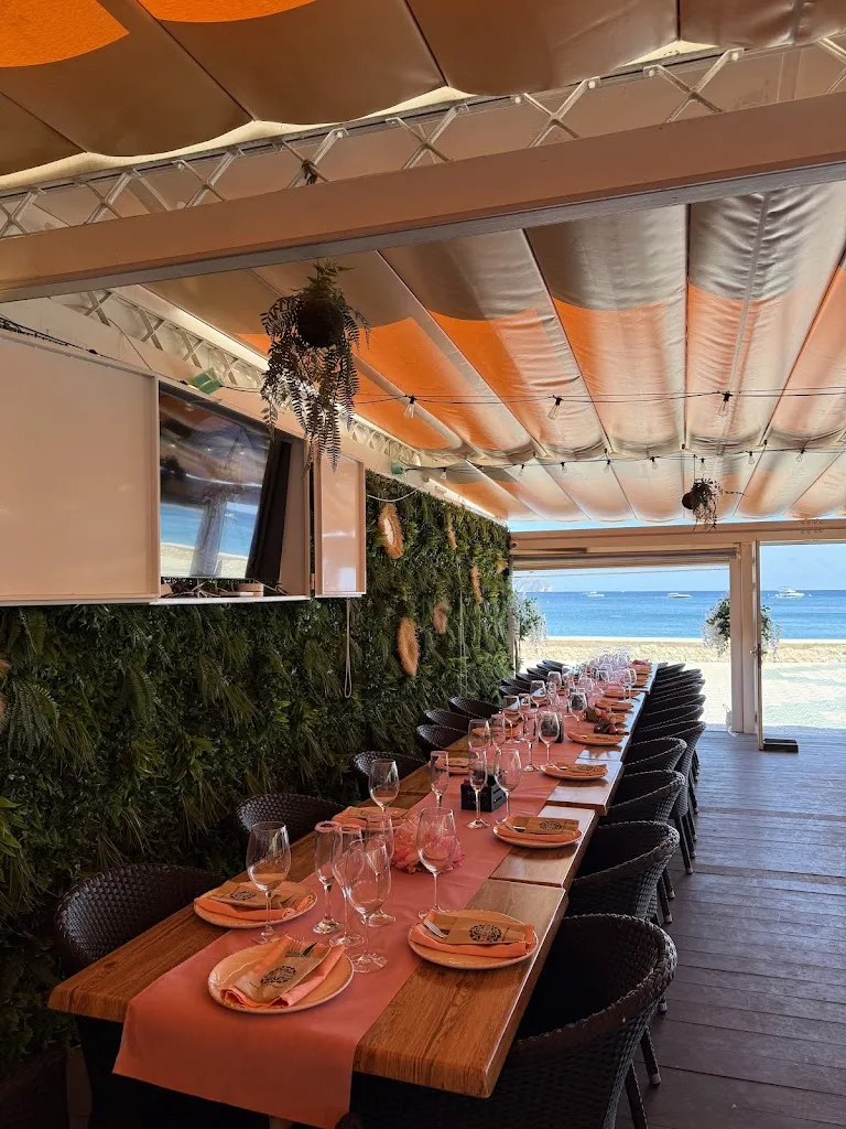 Me da igual Gastro-bar & Cocktails Calpe_Calp_slider_image_1