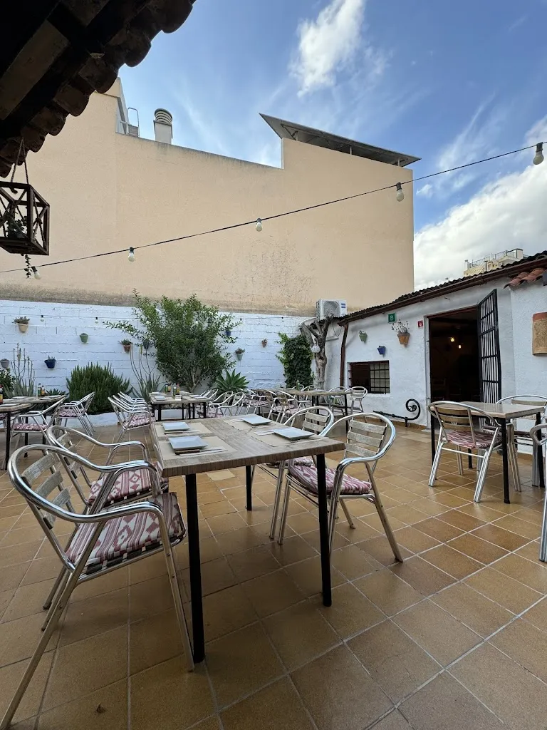 Alicia_Restaurante FONOLL GRILL_Coll d'en Rabassa_review