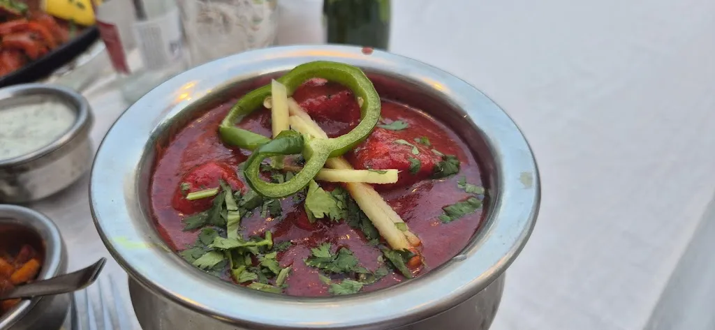 Jamie B_PUNJABI CURRY ORIGINAL INDIAN RESTAURANT BAR_Calp_review