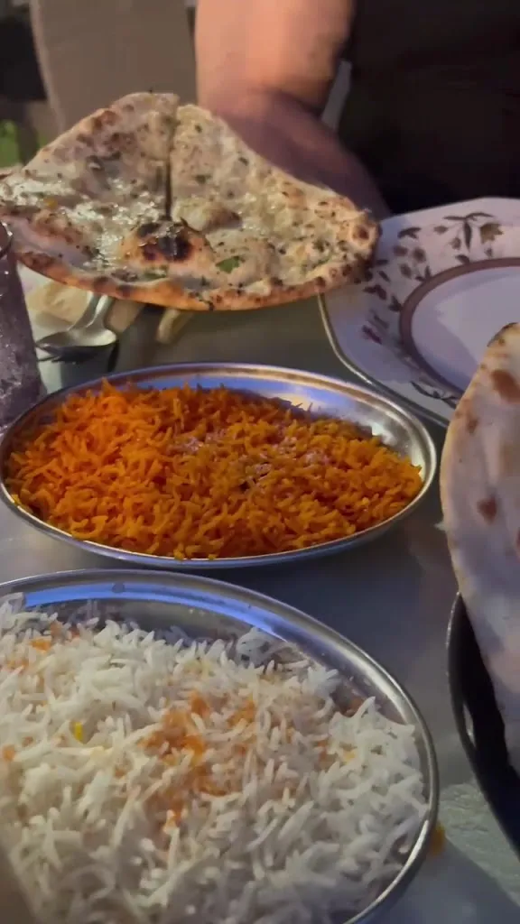 PUNJABI CURRY ORIGINAL INDIAN RESTAURANT BAR_Calp_slider_image_2