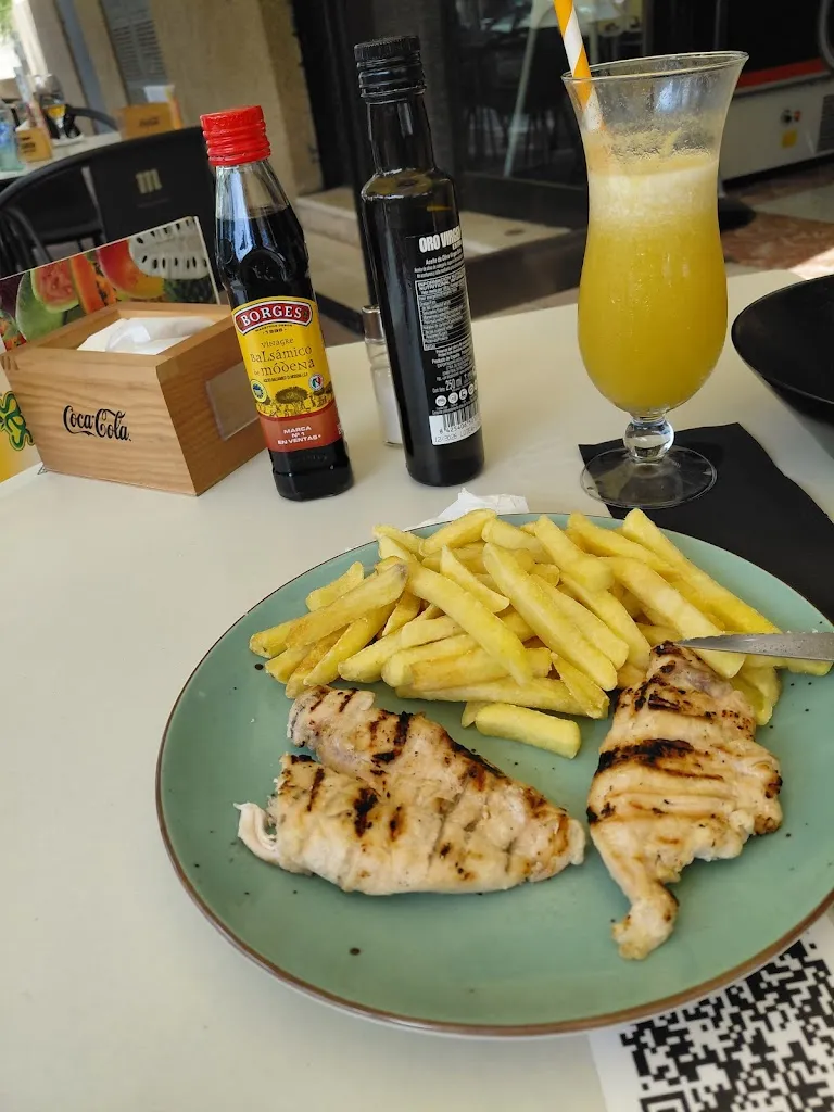 Restaurante encuentro_Coll d'en Rabassa_slider_image_3