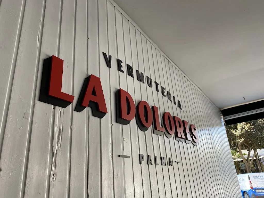 Sergiu Vicas_Vermutería La Dolores Palma_Coll d'en Rabassa_review