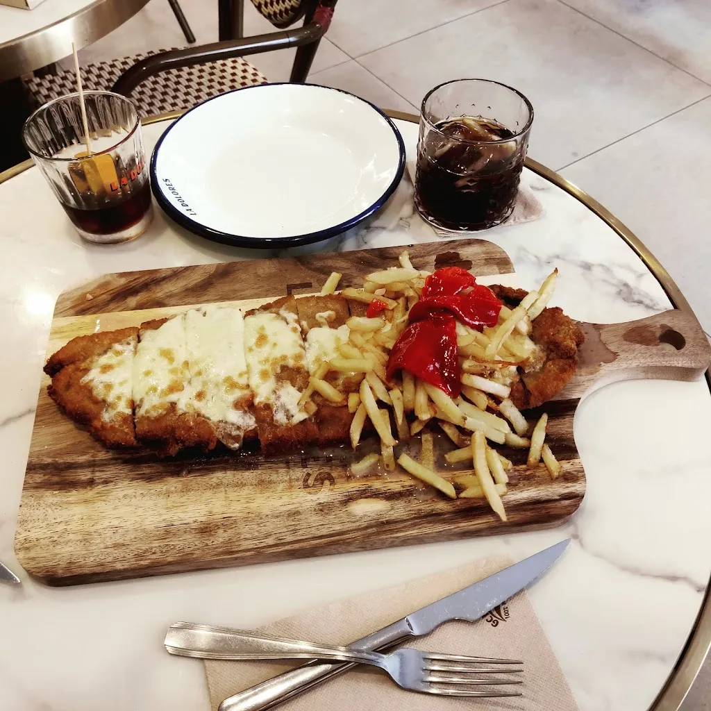 Darío D._Vermutería La Dolores Palma_Coll d'en Rabassa_review