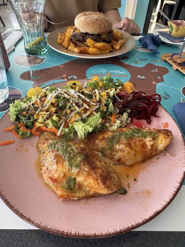 Catherine Marshall_Mini-terraneo cala gamba_Coll d'en Rabassa_review