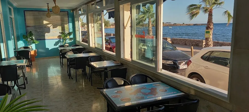 Mini-terraneo cala gamba restaurant in Coll d'en Rabassa