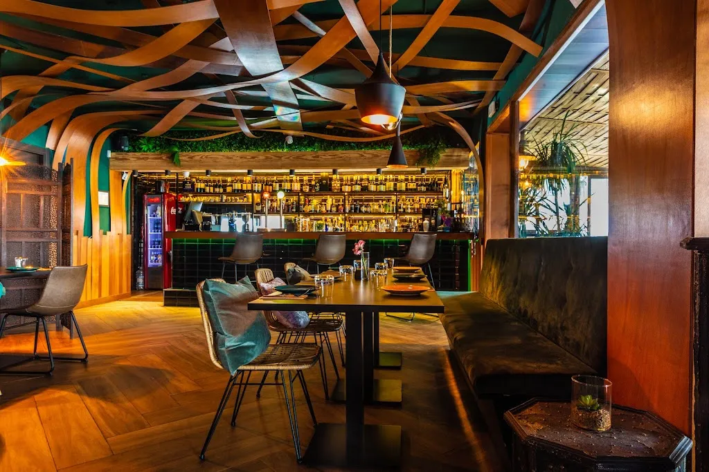 6th Sense_Coll d'en Rabassa_slider_image_1