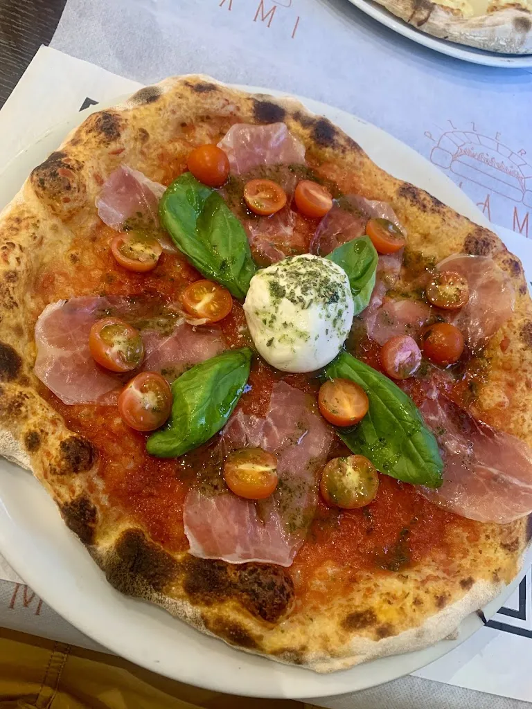 Roman Hurst_Pizzeria Umami_Coll d'en Rabassa_recensione