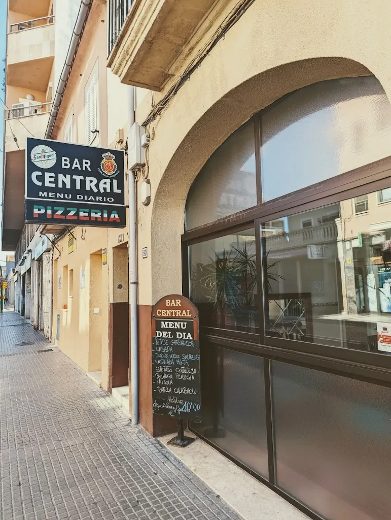 Central Bar Restaurante restaurant in Coll d'en Rabassa