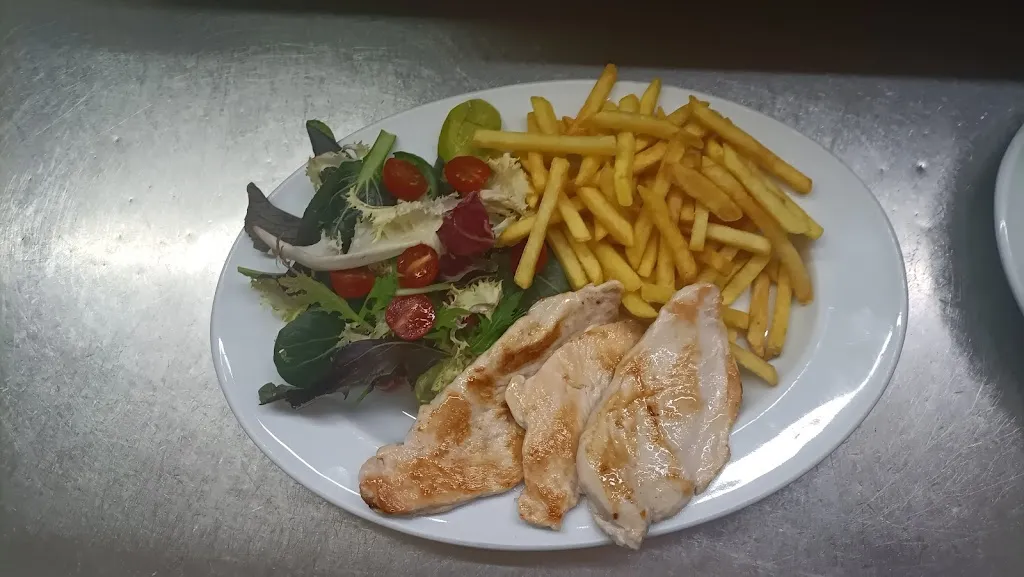 Sports Café_Coll d'en Rabassa_slider_image_2