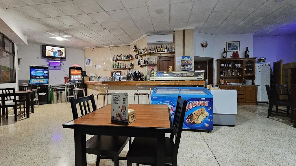 Restaurante Bar Chino Mogar restaurant in Coll d'en Rabassa