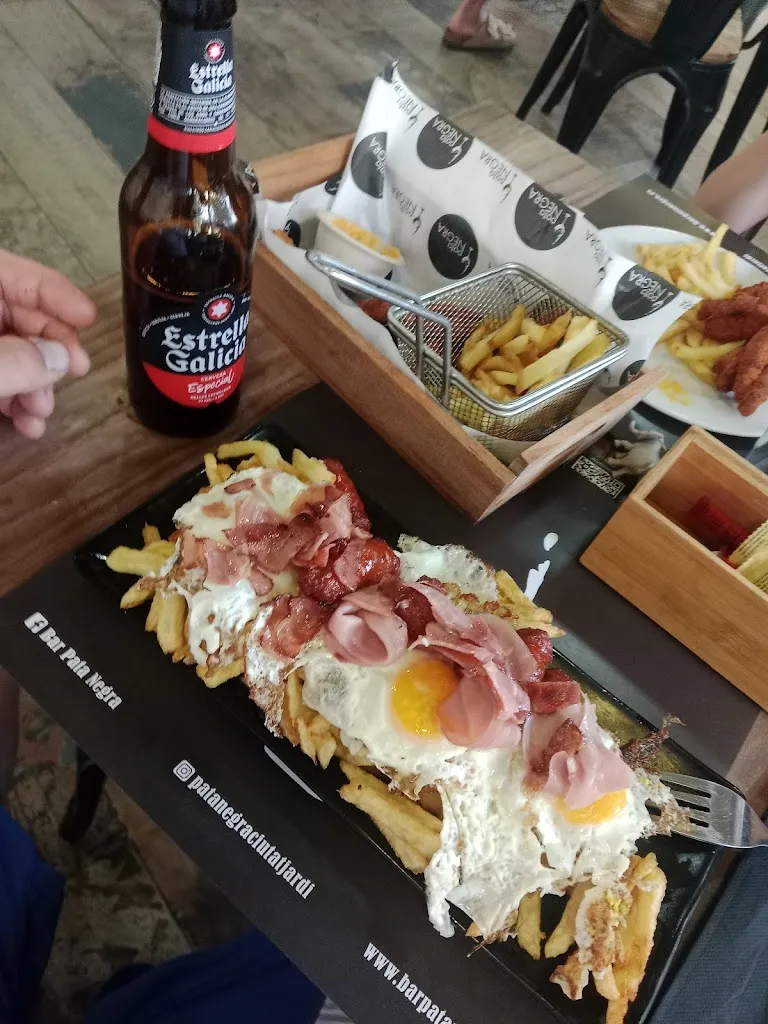 Mikel Real_Pata Negra, Ciutat Jardí_Coll d'en Rabassa_review