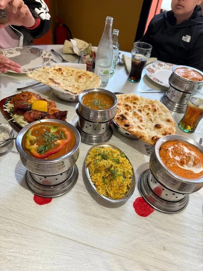 Neal Norgate_INDIAN CURRY ORIGINAL INDIAN RESTAURANT BAR_Calp_review
