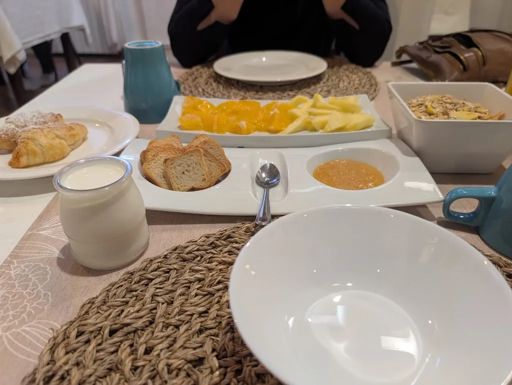 Gary C_S'Hostal d'Esporles_Esporles_review