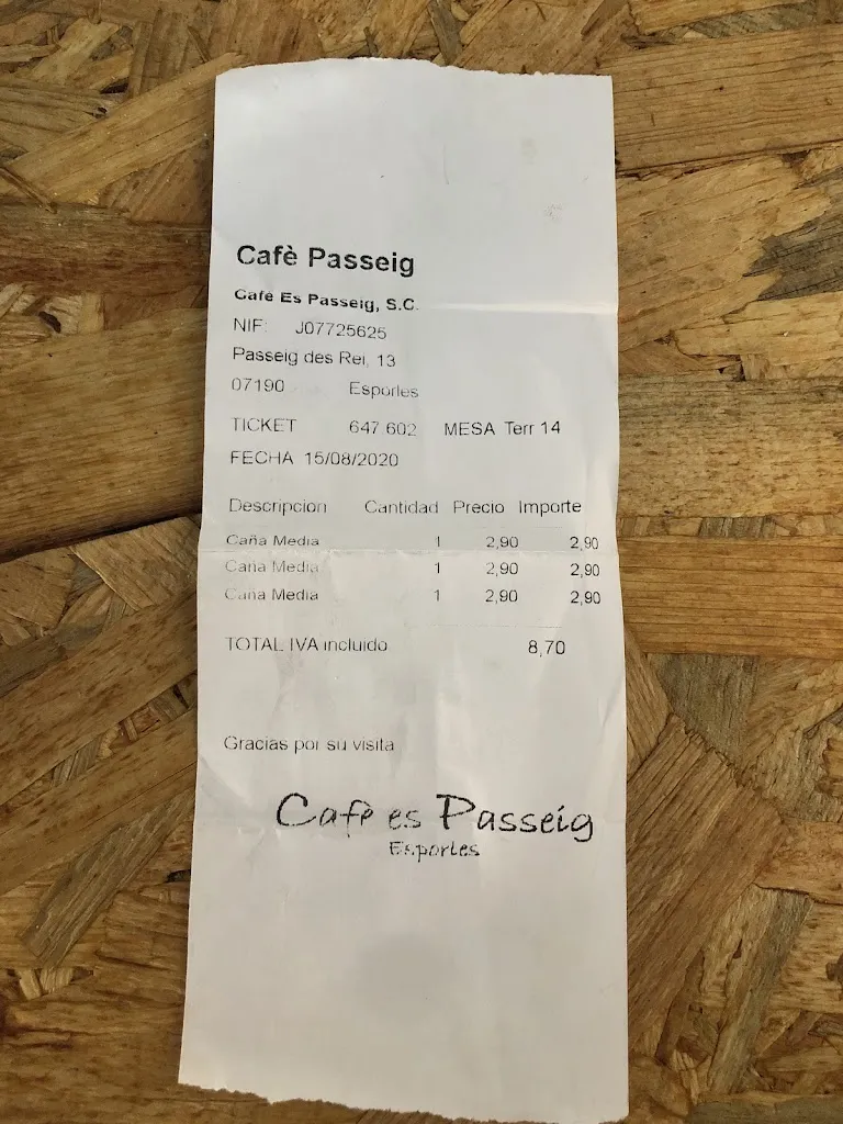 FLY Backpackers_Cafè Passeig_Esporles_review