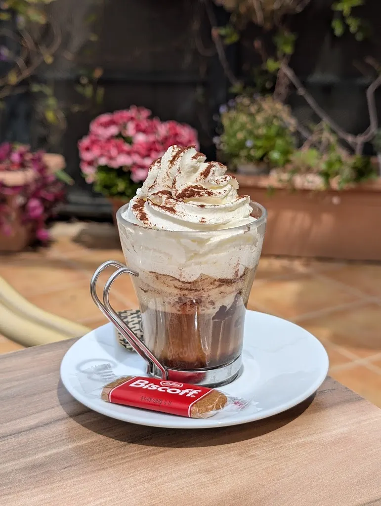 Julius O._Cafetería/Restaurante Vall Hermos_Estellencs_review