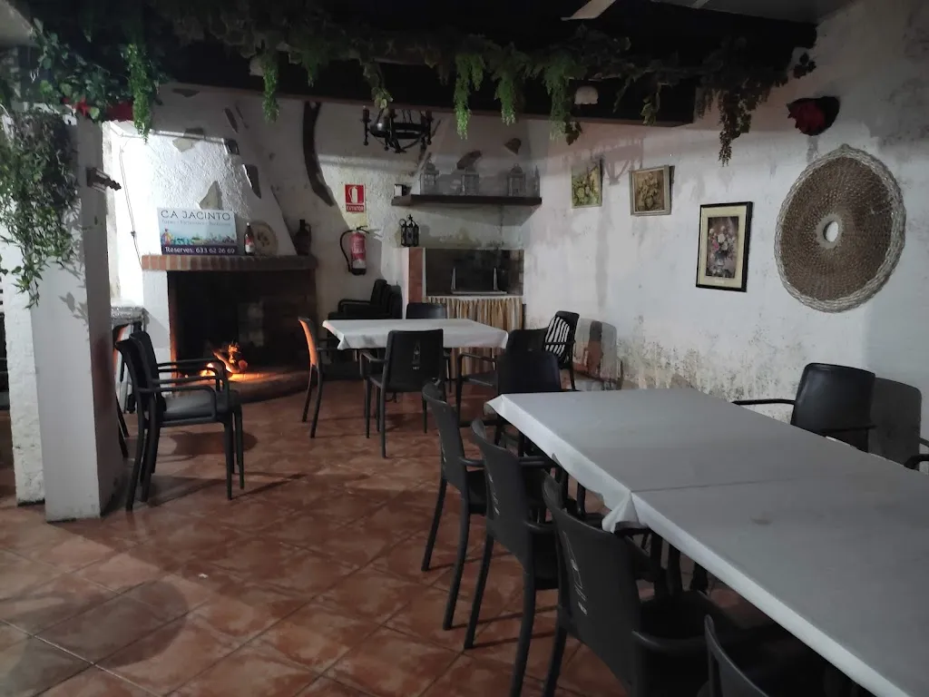 Ca Jacinto ristorante a Castell de Castells