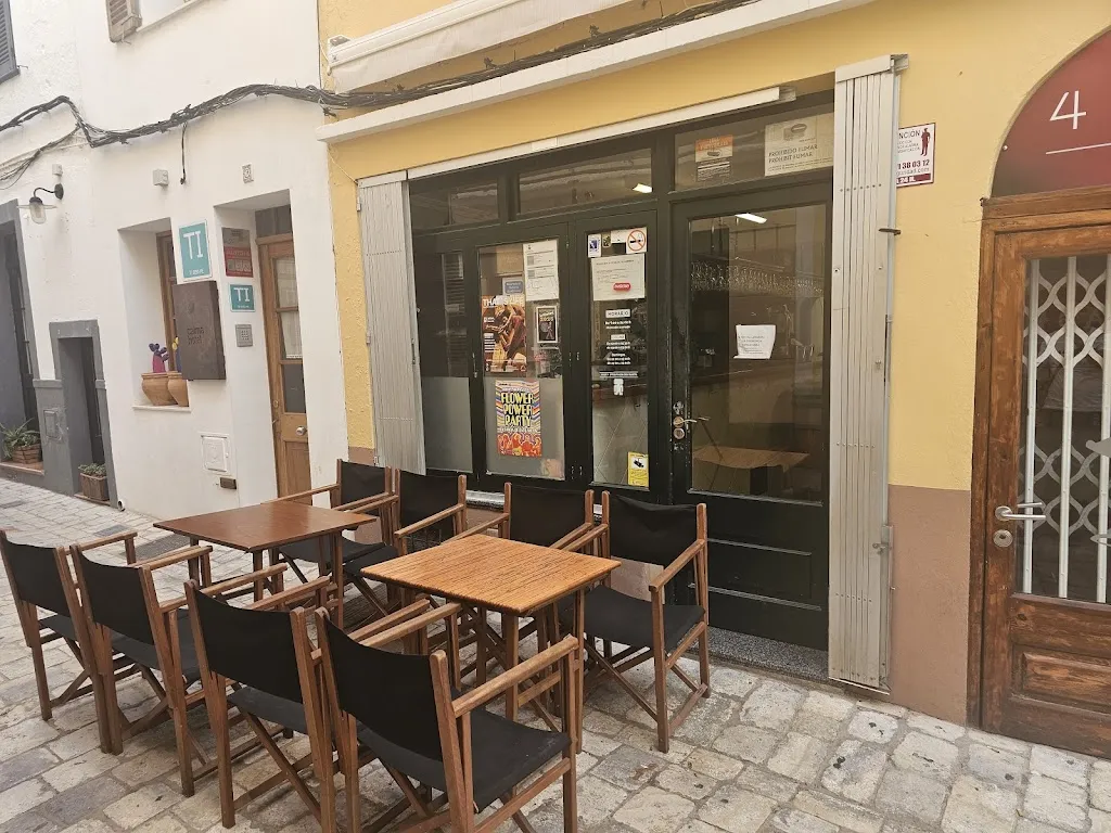 Mateo Mihai_Restaurant El Hogar del Pollo_Ciutadella de Menorca_review