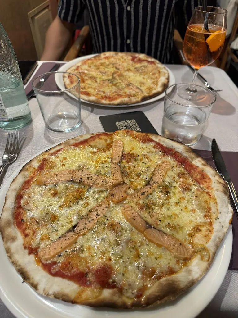 Camille B_Restaurant Pizzeria Roma_Ciutadella de Menorca_review