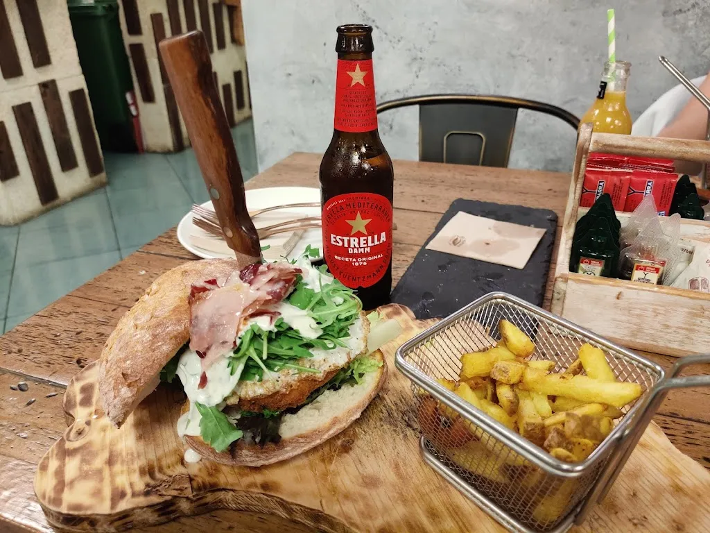 Phil Elwell_Temptations_Ciutadella de Menorca_Bewertung