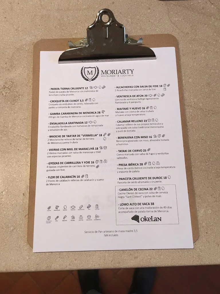 Moriarty Gintonic Club restaurant in Ciutadella de Menorca