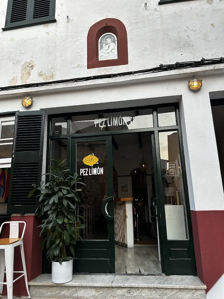 Sofía Fra_Pez Limón Menorca_Ciutadella de Menorca_review
